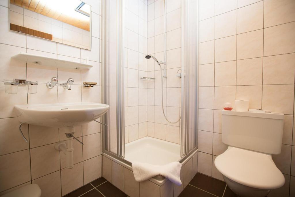 Sonnegg Hotel Zweisimmen Δωμάτιο φωτογραφία